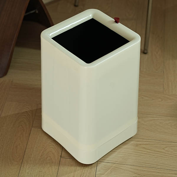 Narrow Space Trash Bin